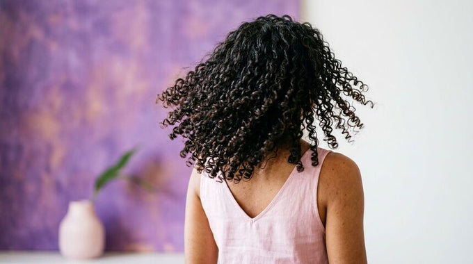 Curly Girl Method: O que é e como começar o método?